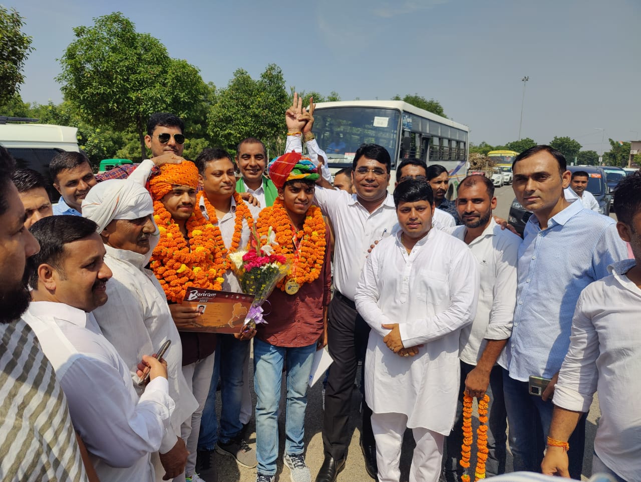 थाइलैंड में आयोजित अंतर्राष्ट्रीय ताईक्वांडो चैंपियनशिप में 62 किलोग्राम कैटागिरी में गोल्ड मैडल जीत प्रथम स्थान प्राप्त करने वाले विशाल नागर सेक्टर पी 3 ने क्षेत्र व देश का नाम रोशन किया