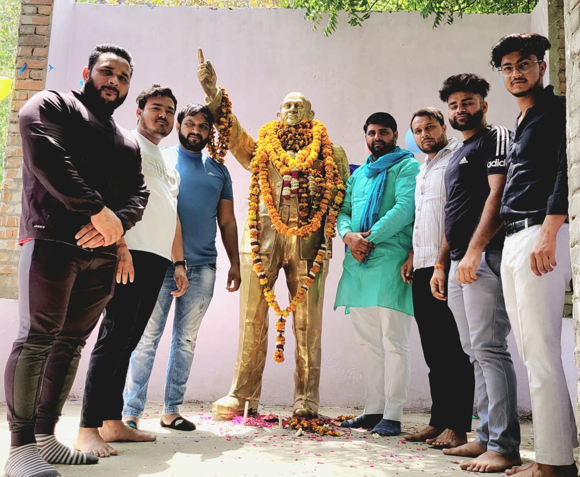 भाजयुमो ने भीमराव अंबेडकर की 131वी जयंती के अवसर पर बाबा साहेब की मूर्ति पर माल्यार्पण कर मनाई ।