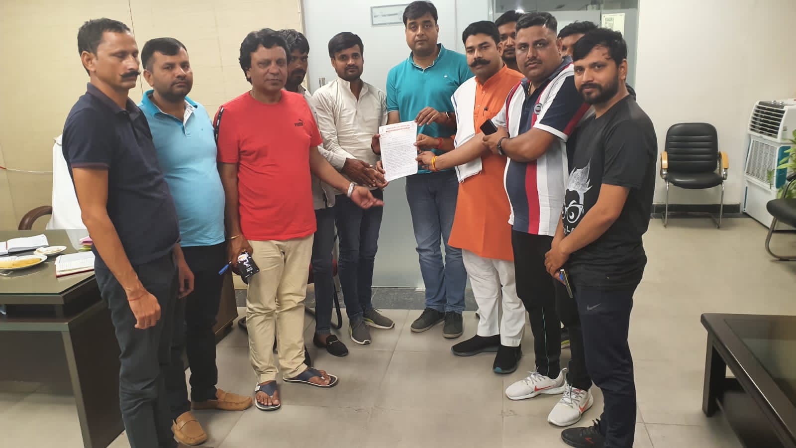 गौसेवक राहुल गुर्जर नरौली द्वारा आंदोलन की चेतावनी के बाद हरकत में आया प्राधिकरण, मानी गई मांगे,आंदोलन स्थगित