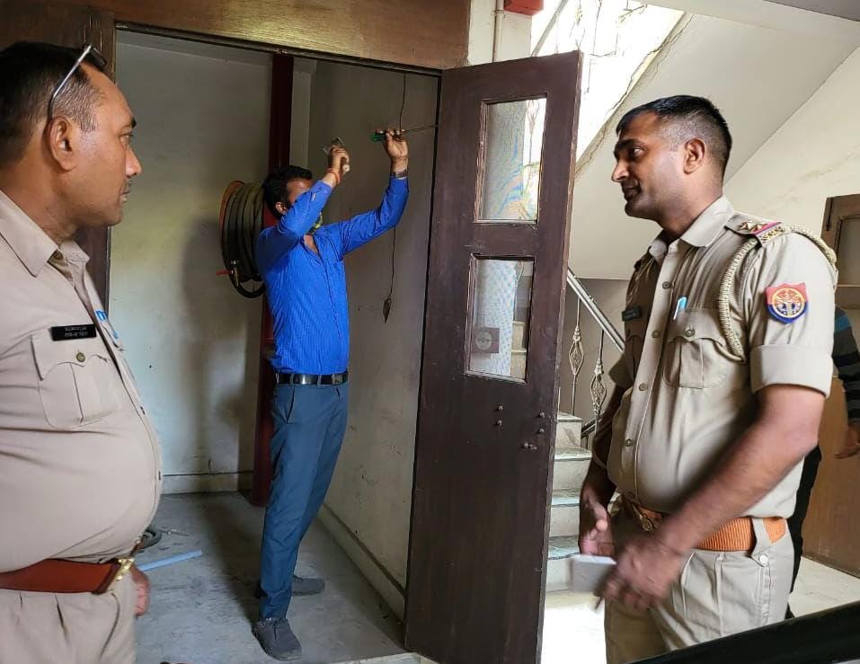 गुलमोहर एन्क्लेव में कब्जामुक्त हुआ फायर फाइटिंग सिस्टम