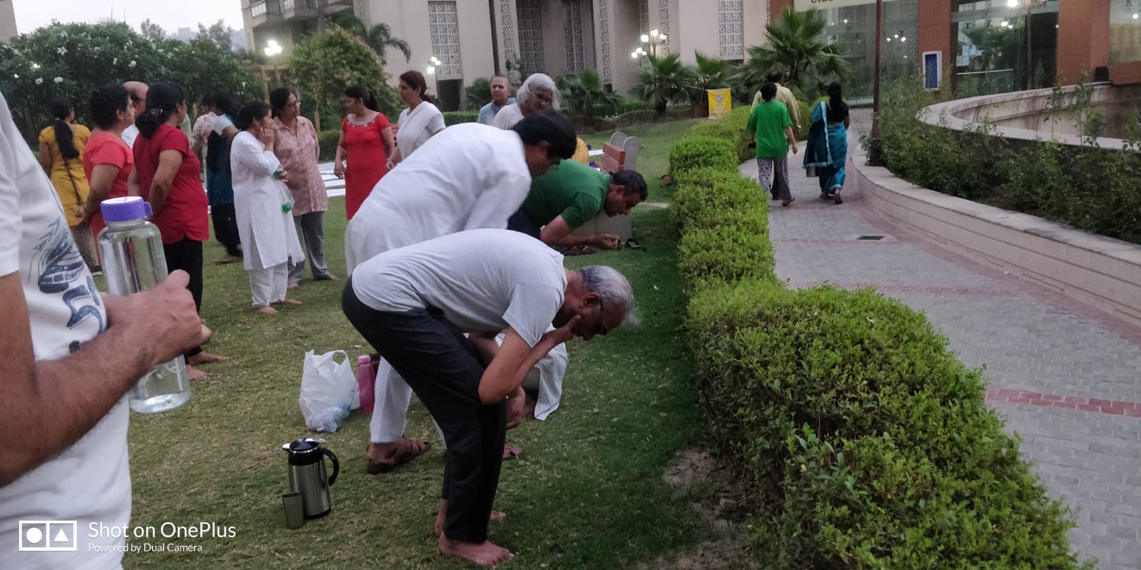 योग केंद्र और गौर सौंदर्यम , ग्रेटर नोएडा वेस्ट में भारतीय योग संस्थान ( रजिस्टर्ड) के सानिध्य में योगिक शुद्धि क्रियाएं का आयोजन किया गया