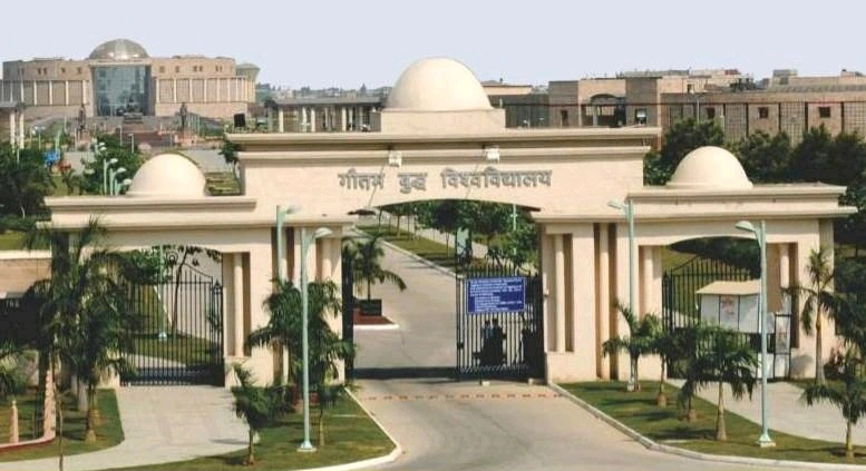GBU University News : “क़ानून के आगे भी अड़ियल रवैया?”, हाईकोर्ट के आदेश के तीन दिन बाद भी गौतम बुद्ध विश्वविद्यालय में रजिस्ट्रार की एंट्री बंद, वीसी पर गंभीर सवाल, अदालत का आदेश, फिर भी बंद दरवाज़े