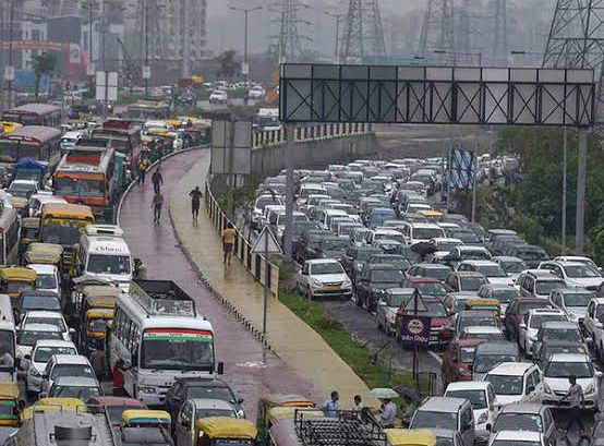 Noida Greter noida Expressway नोएडा-ग्रेटर नोएडा एक्सप्रेसवे पर मार्शल तैनात होंगे, एक भी सेकंड तुम्हारी गाड़ी नहीं रुकने देंगे