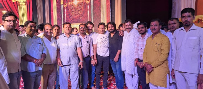 Surajpur Ramlila News : सूरजपुर में श्री आदर्श रामलीला का भव्य शुभारंभ, शिव-पार्वती संवाद और नारद मोह की अद्भुत प्रस्तुति ने बांधा समां