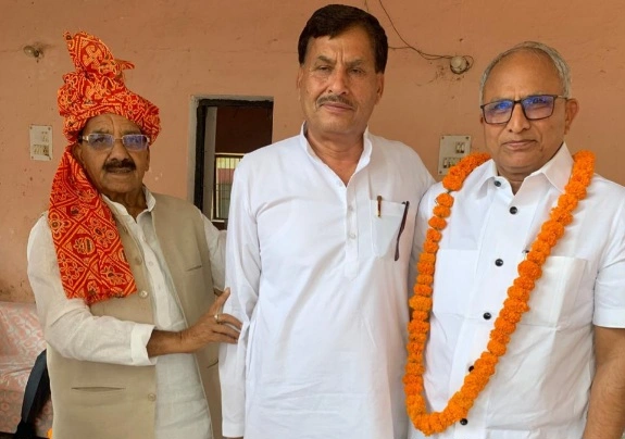 Greater Noida News : “साकीपुर की चौपाल से उठी हुंकार, शिक्षा, संगठन और सत्ता की भागीदारी—गुर्जर महासभा ने दिया ‘नया विज़न 2026’!”, “शिक्षित बनो, संगठित रहो, शासक बनो—नई विचारधारा का उद्घोष”, “बदलाव की दस्तक, नई रणनीति की शुरुआत”