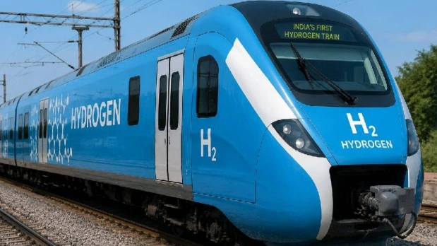Hydrogen Railway News : धुएं को कहेगी अलविदा, पानी छोड़कर दौड़ेगी भारत की पहली हाइड्रोजन ट्रेन!, सिर्फ ₹5 से सफर, रेलवे ने रच दिया इतिहास—जानिए कैसे बदलेगी देश की रेल यात्रा की तस्वीर, 10 कोच, करीब 2500 यात्री और बेहद किफायती किराया, रेलवे के हरित मिशन को मिलेगी नई ताकत, 75 किमी प्रति घंटा से होगी शुरुआत, आगे बढ़ेगी रफ्तार