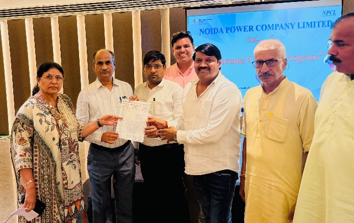 सेक्टर बीटा-1 RWA ने NPCIL से जुड़ी समस्याओं को लेकर सौंपा ज्ञापन खुले, क्षतिग्रस्त फीडर बॉक्स से लेकर अव्यवस्थित केबल और पुरानी विद्युत लाइनों तक के मुद्दे उठाए; सुरक्षा ऑडिट और समयबद्ध समाधान की मांग