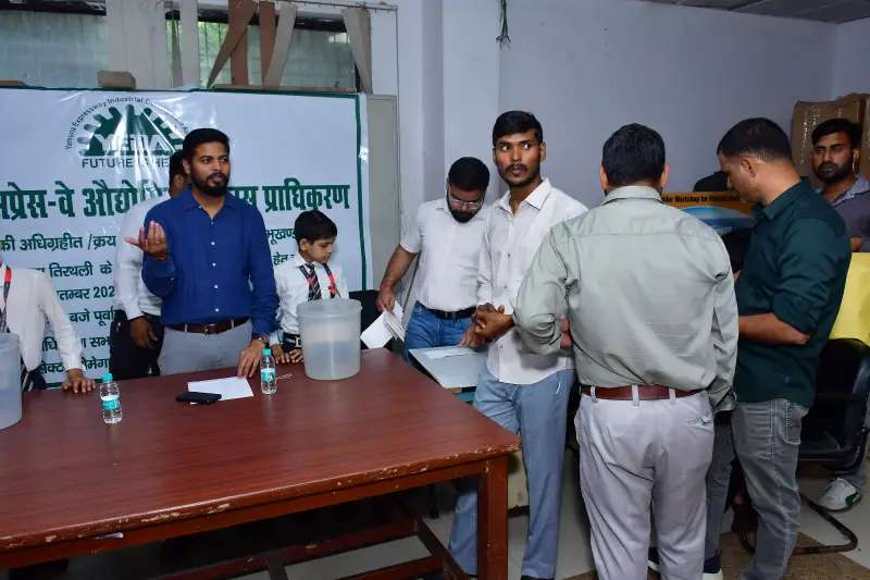YEIDA News : YEIDA ने 320 किसानों को दिए 7% आबादी भूखंड, सेक्टर-29 में तिरथली गांव के लिए हुआ आवंटन