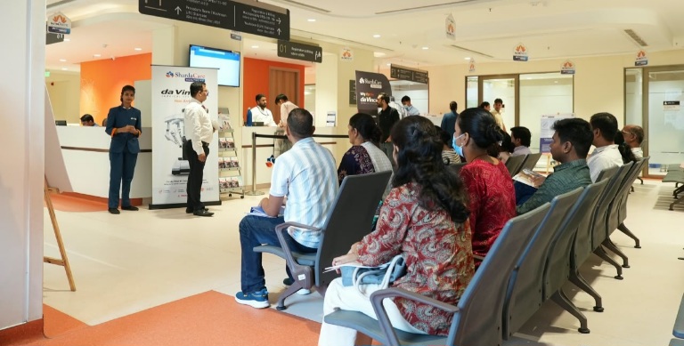 Greater Noida News: शारदाकेयर हेल्थसिटी में फ्री मदर एंड चाइल्ड हेल्थ कैंप, 200 से ज्यादा मरीजों ने लिया विशेषज्ञों से परामर्श; PCOS, फर्टिलिटी और प्रेग्नेंसी केयर पर फोकस