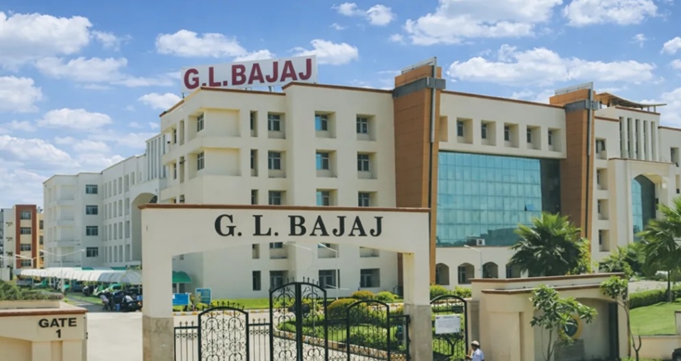 Greater Noida News: GL Bajaj के MBA एडमिशन विवाद की लखनऊ में AKTU ने शुरू की जांच, छात्रों के आरोपों पर दस्तावेजों की पड़ताल; जांच के बाद कार्रवाई के संकेत