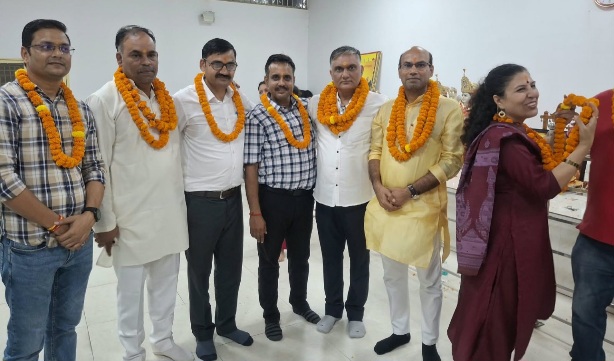 Lotus Society RWA Election: टीम प्रगति की शानदार जीत, ऊषा शर्मा बनीं अध्यक्ष और सोमबीर सिंह को मिली महासचिव की जिम्मेदारी