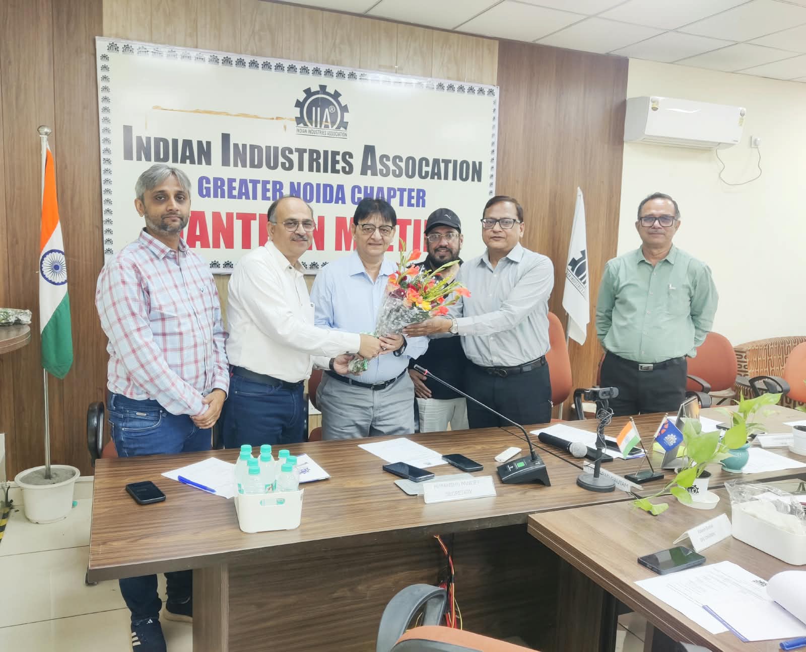 IIA Greater Noida Chapter: 37वीं मंथन गोष्ठी में Labour Codes और PF नियमों पर मंथन, 50 से अधिक उद्यमियों ने अधिकारियों से किया सीधा संवाद
