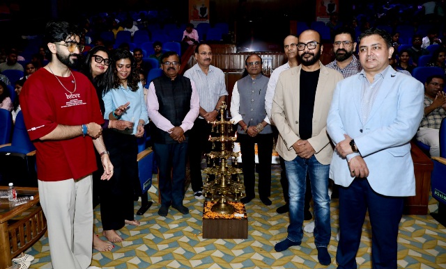 UP Rise 2026: शारदा यूनिवर्सिटी में छात्रों को इंडस्ट्री, सरकार और एंटरप्रेन्योरशिप से जोड़ने की पहल, लाइव पिच और केस चैलेंज में दिखा टैलेंट