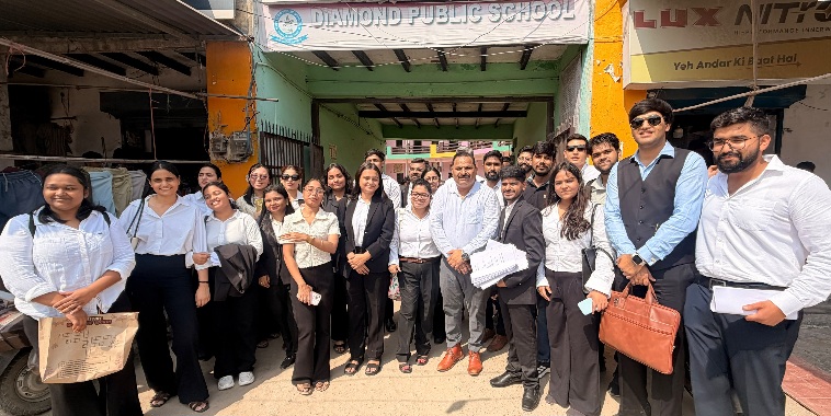Sharda University News: ग्रेटर नोएडा में शारदा स्कूल ऑफ लॉ की पहल, बच्चों को POCSO कानून, गुड टच-बैड टच और व्यक्तिगत सुरक्षा के प्रति किया जागरूक