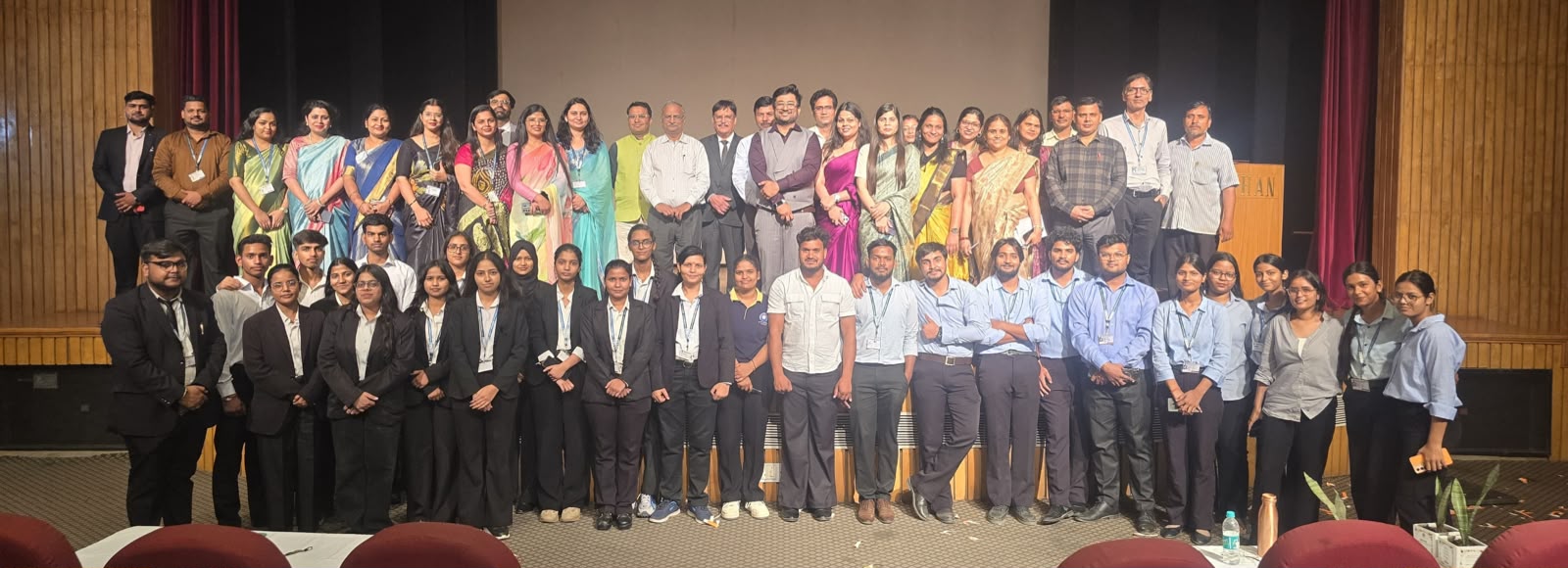 Greater Noida News: ईशान एजुकेशनल इंस्टीट्यूशंस के Egnite 2026 में 700 विद्यार्थियों ने लिया हिस्सा, Jesus and Mary Convent School को मिली बेस्ट स्कूल ट्रॉफी