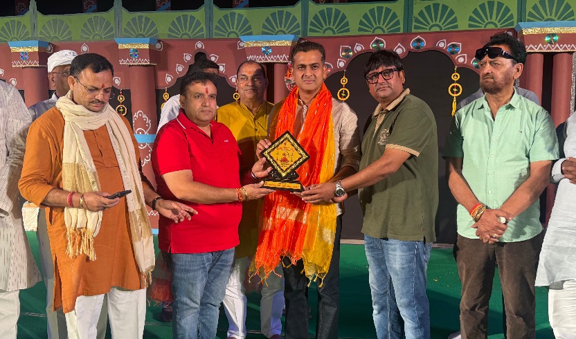 Greater Noida Ramlila 2026: साइट-4 में विजय महोत्सव का आगाज, 800 से अधिक बच्चों ने भक्ति-देशभक्ति नृत्य प्रतियोगिता में लिया हिस्सा