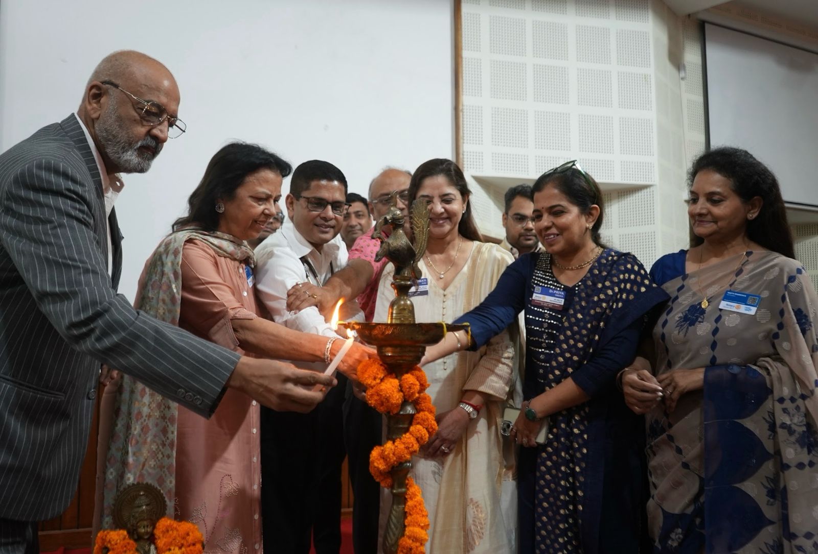 Thalassemia Awareness: शारदाकेयर हेल्थसिटी ने थैलेसीमिया की रोकथाम के लिए स्क्रीनिंग और जेनेटिक काउंसलिंग पर दिया जोर, विशेषज्ञों ने जागरूकता को बताया सबसे अहम कदम