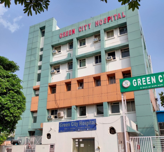 Greater Noida News: टाइफाइड के बुखार को किडनी की गंभीर समस्या बताकर डायलिसिस की सलाह देने का आरोप, ग्रीनसिटी अस्पताल के खिलाफ FIR दर्ज; कोर्ट के आदेश पर शुरू हुई जांच, मेडिकल रिपोर्ट और इलाज की प्रक्रिया पर उठे सवाल