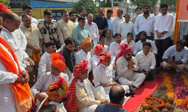 Noida MLA News: विधायक पंकज सिंह ने सलारपुर को दी 5.77 करोड़ रुपये के बारातघर की सौगात, शादी-विवाह और सामाजिक कार्यक्रमों के लिए मिलेगी नई सुविधा
