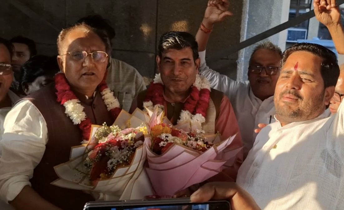 UP MLC Election Result 2026: मेरठ-सहारनपुर शिक्षक सीट पर श्रीचंद शर्मा की बढ़त, तीसरे राउंड में 7,690 वोट आगे होने का दावा