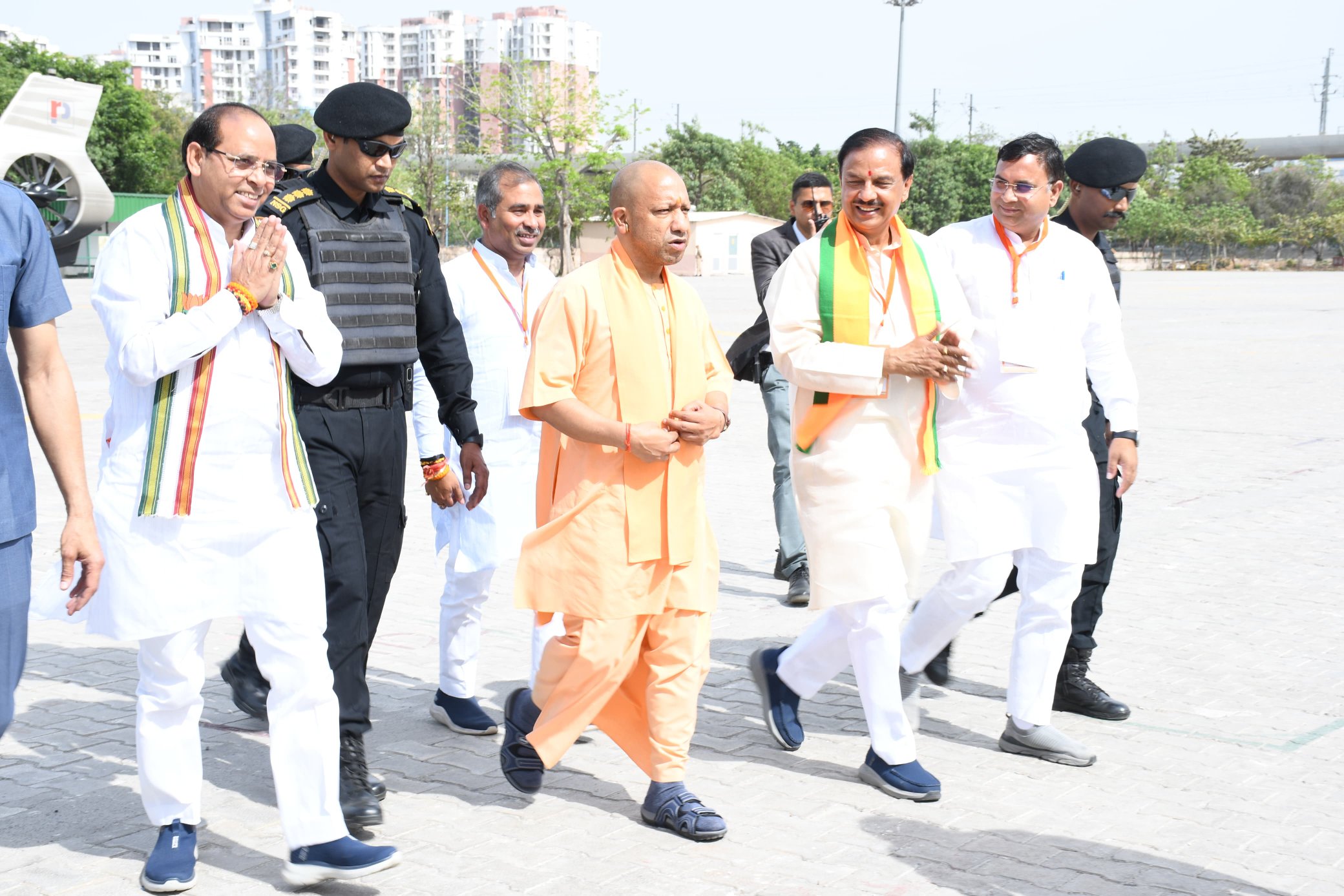 2017 से पहले ये जनपद सीएम को लिए अपशिष्ट अपशिष्ट हुआ करता था,सीएम क्यों गौतमबुद्ध नगर आने से कतराते थे, पिछली सरकार में यहां की जनता को लूटा गया अपने कर्मों पर पर्दा डालने के लिए पिछली 20 सालों नौकरशाह CM तथा अपने आप को मालामाल करते थे – सीएम योगी आदित्यनाथ