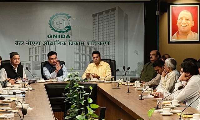 Greater Noida Authority News : ग्रेटर नोएडा में उद्यमियों की आवाज़ बुलंद, ओटीएस की मांग और उद्योगों से जुड़ी समस्याओं, के समाधान के लिए जल्द बनेगी समिति