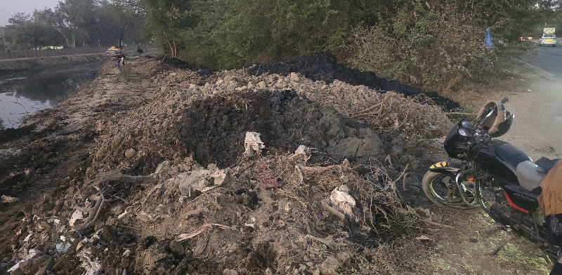 Breaking News : सिंचाई विभाग का बड़ा घोटाला, 5 करोड़ की सफाई के नाम पर 10, 10 लाख मोहरबंद टैंडर में निपटा काम, ग्रेटर नोएडा की जनता को लगाया गया चूना!