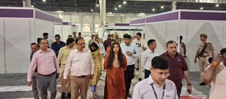 UP International Trade Show: यूपी इंटरनेशनल ट्रेड शो-2025 जिलाधिकारी ने किया ग्रेटर नोएडा स्थल का निरीक्षण, वीवीआईपी सुरक्षा से लेकर स्वच्छता तक दिए कड़े निर्देश, प्रशासन और आयोजकों की संयुक्त समीक्षा, प्रशासन की प्राथमिकता, सुविधा + सुरक्षा, आज आयेंगे CM योगी ग्रेटर नोएडा एक्सपो मार्ट