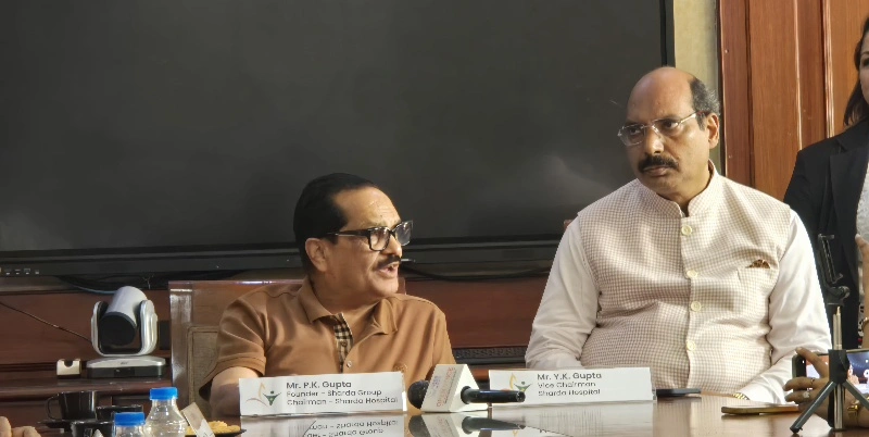 Sharda Health Care News : आयुष्मान भारत के 7 साल, शारदा अस्पताल का भव्य ‘आयुष्मानवत 2025’ सम्मेलन, चेयरमैन पी.के. गुप्ता बोले ट्रंप के टैरिफ से इंडियन हॉस्पिटल्स को बड़ा फायदा, नर्सें देश में रहेंगी, आईटी सेक्टर को झटका, वाई के गुप्ता ने कहा कि स्वास्थ्य ही असली समर्पण