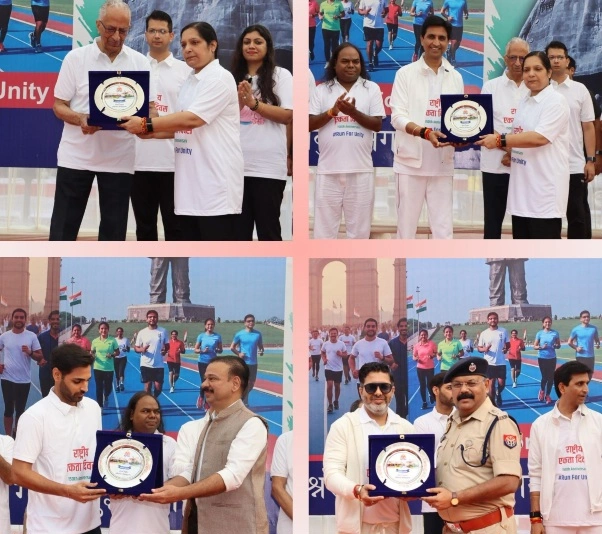 Breaking Noida News : लौह पुरुष की लौह दौड़, नोएडा में ‘Run for Unity’ ने जगाई राष्ट्रीय एकता की मशाल, हजारों कदमों में गूंजा – “एक भारत, श्रेष्ठ भारत” का संदेश, कवि कुमार विश्वास और क्रिकेटर भुवनेश्वर कुमार ने बढ़ाया जोश, कमिश्नर लक्ष्मी सिंह, ज्वाइंट सीपी राजीव नारायण मिश्रा और DM मेधा रूपम रही मौजूद, सुरक्षा और अनुशासन का बेहतरीन उदाहरण बना आयोजन
