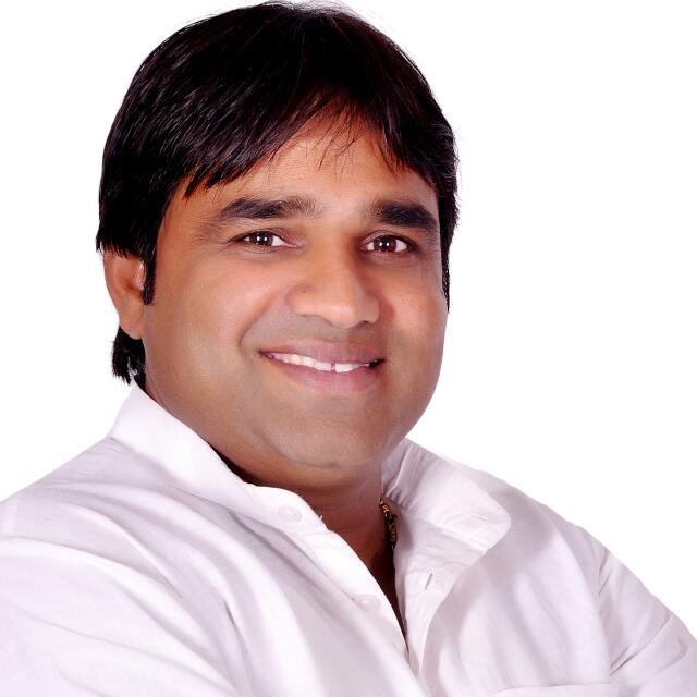 आजाद समाज पार्टी के राष्ट्रीय नेता रविंद्र भाटी ने किसान सभा के नेता डॉक्टर रुपेश वर्मा के खिलाफ प्राधिकरण द्वारा की गई FIR की कठोर निंदा की