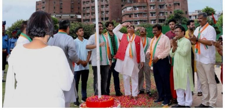 शारदा विश्वविद्यालय में मनाया गया स्वतंत्रता दिवस