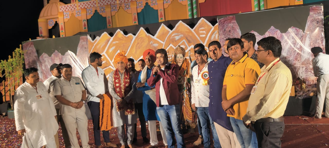 बुराई पर अच्छाई की जीत असत्य पर सत्य की विजय