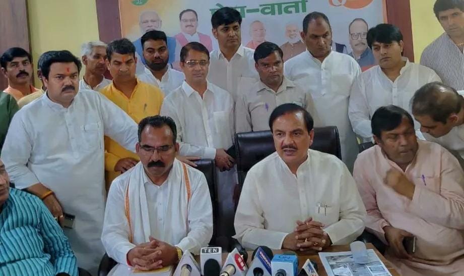 नरेंद्र मोदी के शासन काल में 8 साल में जितना विकास हुआ उतना 70 सालों में नहीं हुआ, प्रधानमंत्री आवास योजना के तहत गरीबों को घर, बिजली, गैस, शौचालय मिले हैं – सांसद डॉ महेश शर्मा