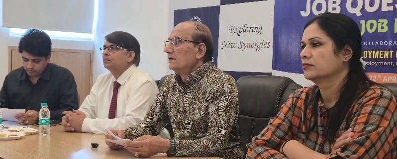HIMT College News : “बेरोजगारों के लिए रोजगार का सुनहरा अवसर, डिग्री है तो नौकरी के लिए करें अप्लाई,‘जॉब क्वेस्ट एक्सपो 2026’ में युवाओं के लिए एक ही छत के नीचे 65+ कंपनियां, हजारों नौकरियों का द्वारखुला,HIMT के मेगा जॉब फेयर में रिकॉर्ड भागीदारी—सरकार भी साथ
