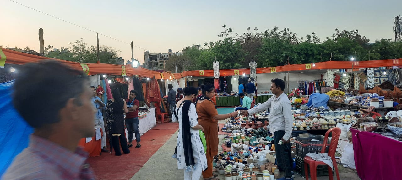रविवार को समाप्त हो जाएगा कि क्राफ्ट मेला, क्राफ्ट बाजार का समापन कल, माल हुआ सस्ता