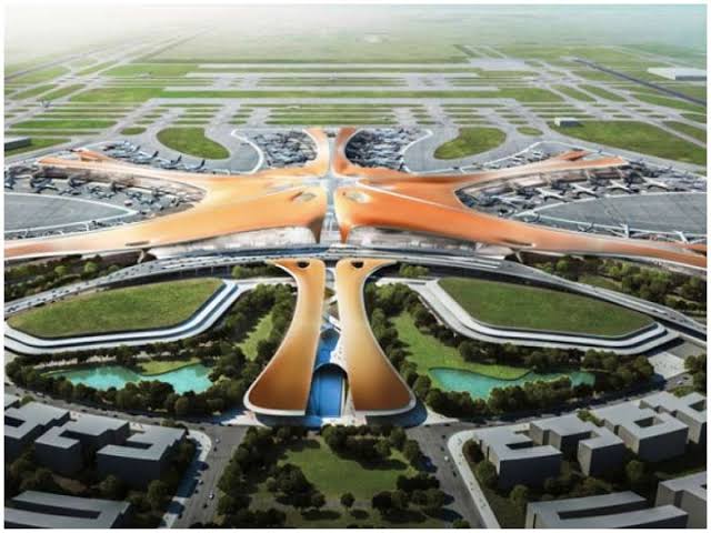 Jewar Airport News : 60 दिन में बदलेगी यमुना सिटी के 96 स्कूलों को सूरत, सीईओ ने तैयार किया खास प्लान
