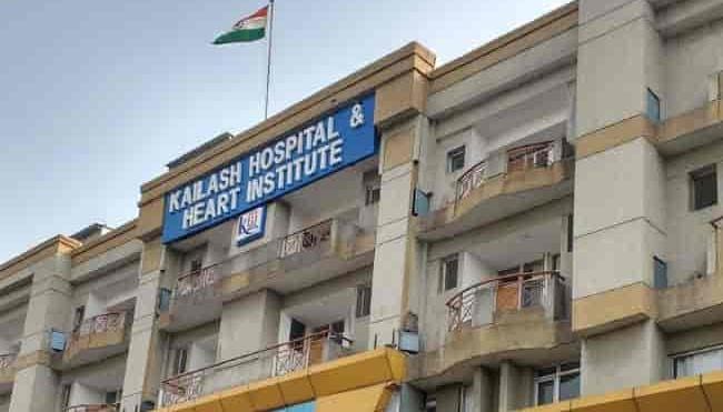 डॉक्टरों की देखरेख में महिला मरीज़ की स्थिति संतुलित, अब वे स्वस्थ्य व सुरक्षित हैं, मरीज का वेंटीलेटर भी हटा दिया गया है