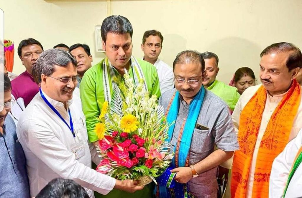 त्रिपुरा के पूर्व मुख्यमंत्री बिप्लब कुमार देब को राज्यसभा सांसद के रूप में चुना गया है