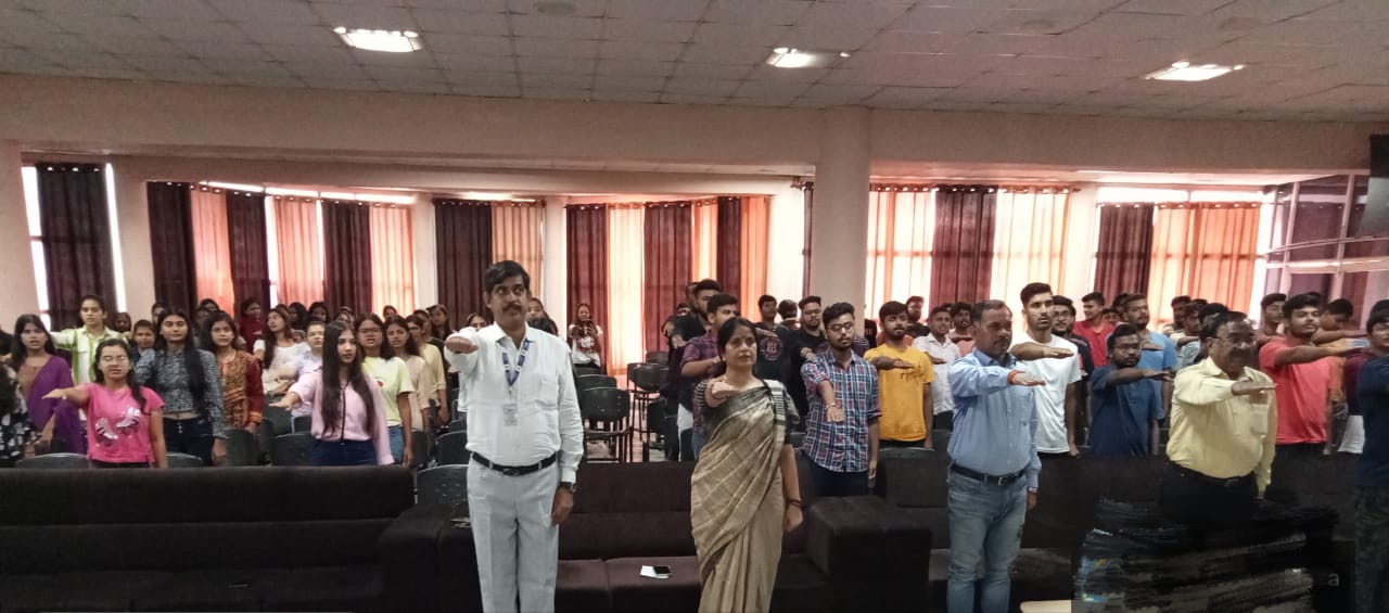 आईआईएमटी कॉलेज समूह में “जीवन के लिए हाँ, नशीली दवाओं को ना” जागरूकता कार्यक्रम का आयोजन आईआईएमटी कॉलेज समूह में नशे के विरुद्ध जागरूकता कार्यक्रम