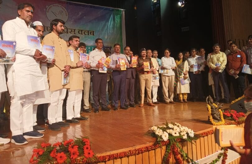 ग्रेटर नोएडा प्रेस क्लब में मनाया होली मिलन समारोह