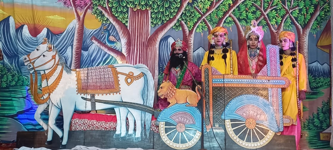 आदर्श रामलीला कमेटी सूरजपुर के तत्वावधान में रामलीला के पाँचवें दिन की लीला का मंचन किया गया