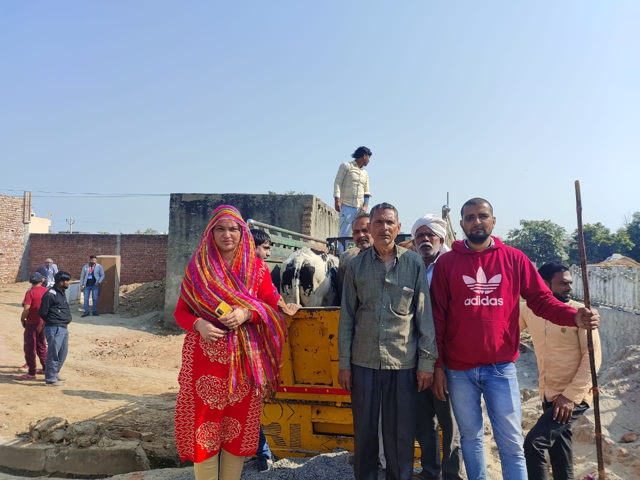 प्राधिकरण द्वारा गोवंश को पहुंचाया गया गौशाला: अर्चना सिंह अधिवक्ता