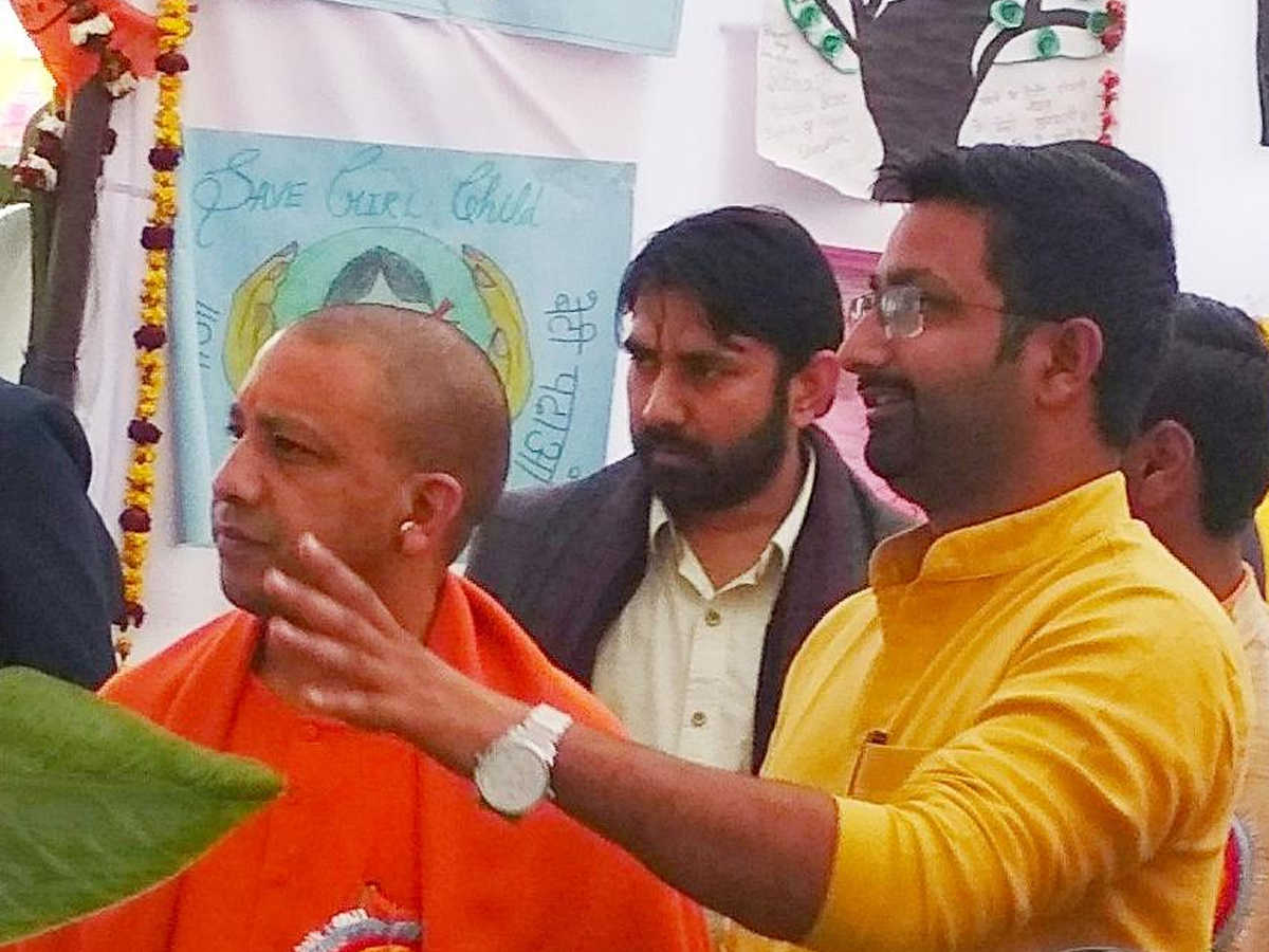 योगी कैबिनेट के इकलौते मुस्लिम मंत्री दानिश आजाद अंसारी कौन हैं?