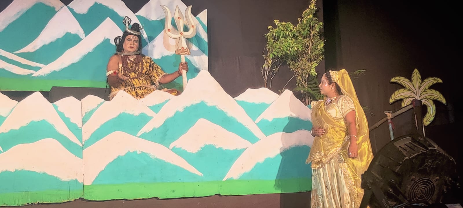 श्री रामलीला कमेटी द्वारा गणेश वंदना से रामलीला मंचन प्रारंभ हुआ