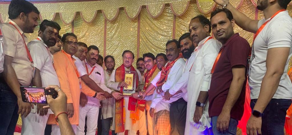आदर्श रामलीला कमेटी सूरजपुर के तत्वावधान में रामलीला के सातवें दिन की लीला का मंचन किया