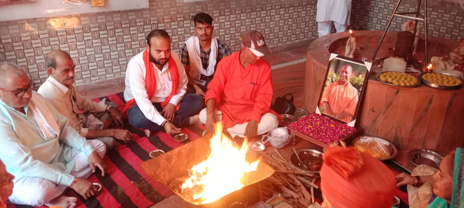 फिरोजाबाद विश्व हिंदू महासंघ का आज पहला हवन का कार्यक्रम संपन्न हुआ