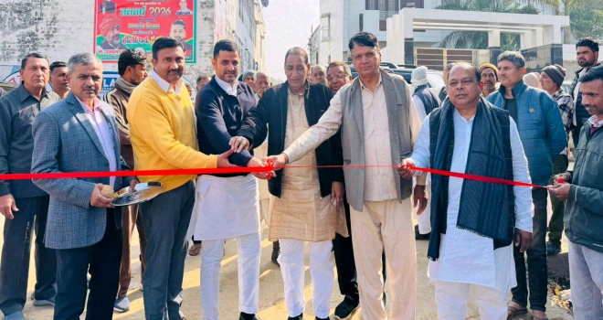 BJP MLA News : गांव की गलियों में दौड़ेगी विकास की रफ्तार, बमवाड में सड़क शिलान्यास के साथ विधायक तेजपाल नागर ने दी राहत की सौगात, सड़कें बनेंगी, सफर आसान होगा, ग्रामीणों में दिखा उत्साह, जताया आभार