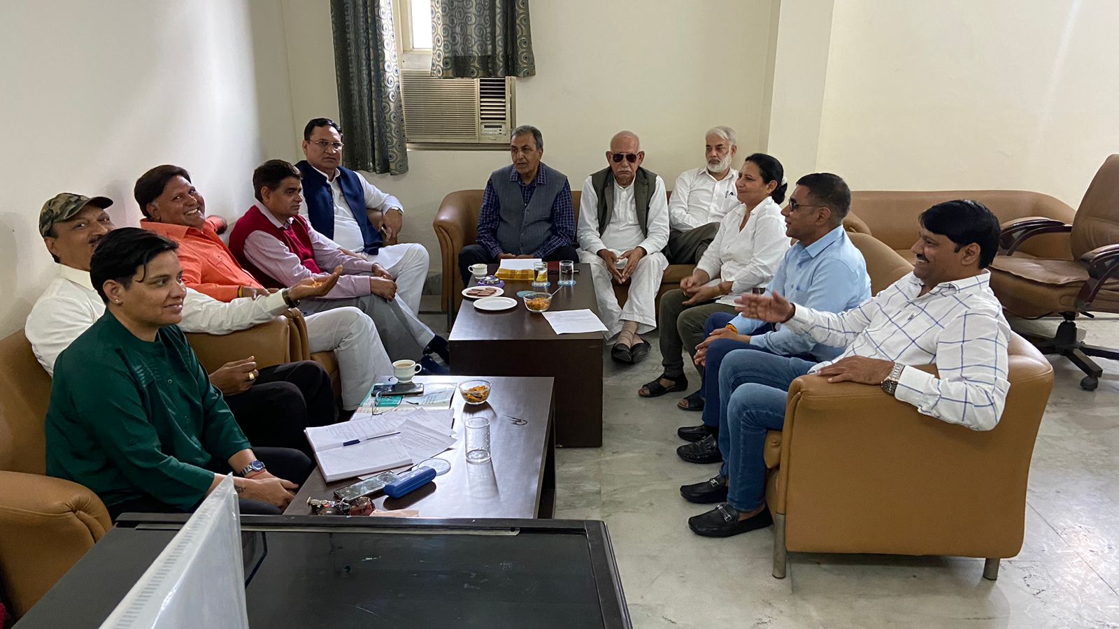 अखिल भारतीय गुर्जर संस्कृति शोध संस्थान ग्रेटर नोएडा के प्रांगण में कार्यसमिति की बैठक आयोजित हुई