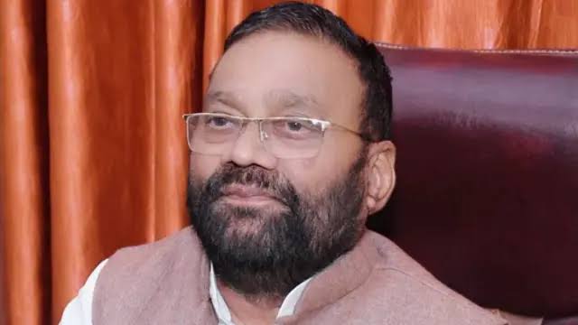 Shrikant Breaking News: नोएडा पुलिस कमिश्नर को स्वामी प्रसाद मौर्य ने भेजा मानहानि का नोटिस, श्रीकांत त्यागी मामले में स्वामी प्रसाद मौर्य का आया था नाम